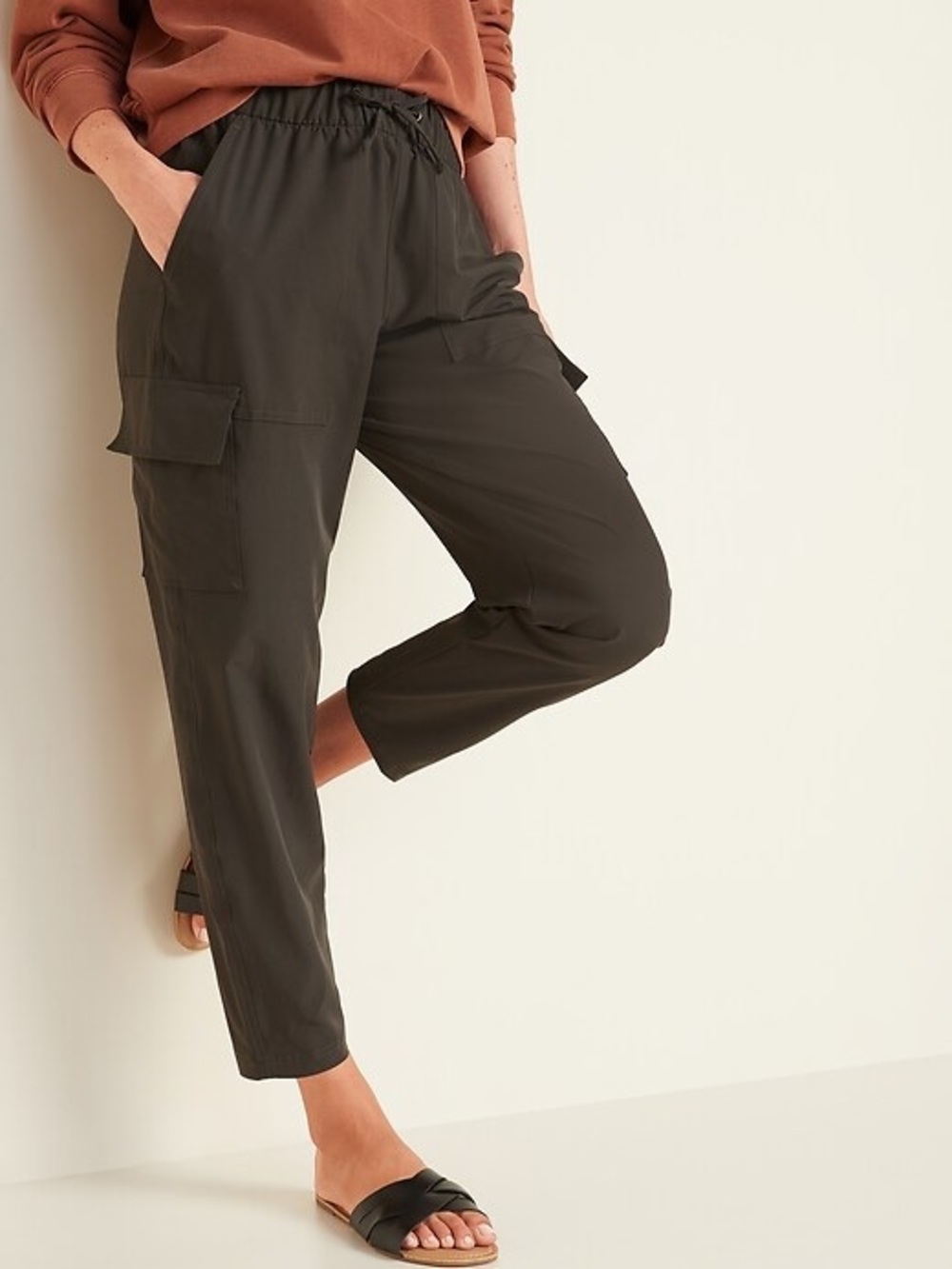 Old Navy Tall High Waisted StretchTech Cargo Jogger Pants